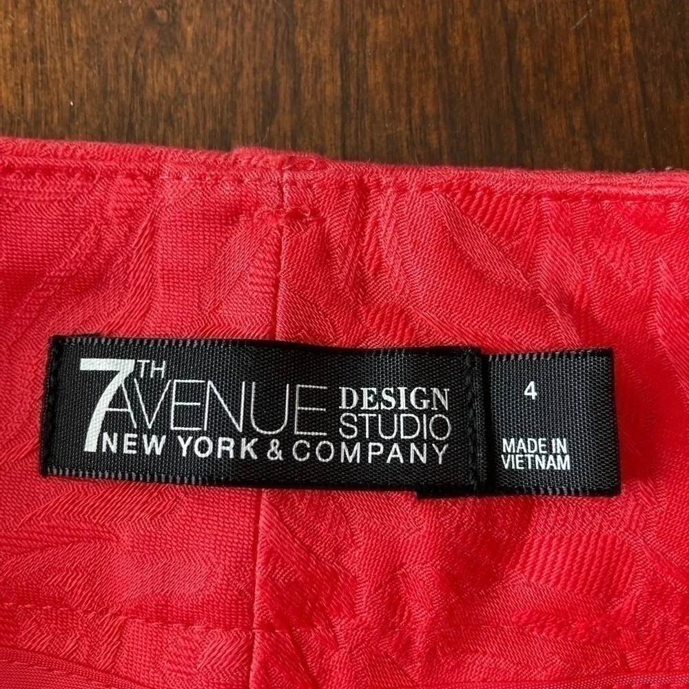 NY & CO 7th Avenue shorts size 4 dressy